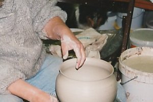 >Der drejes krukker